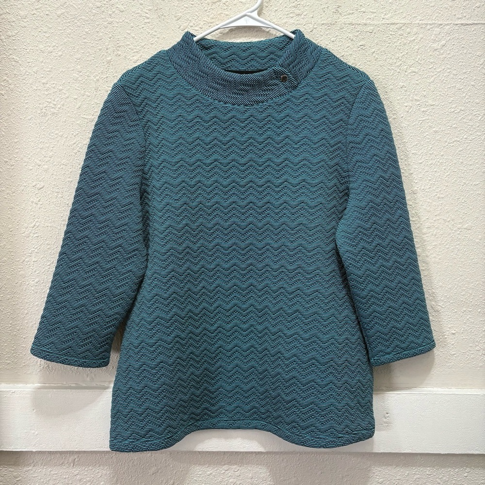 WEEKENDS by Chico's Teal and Black Quilted Mock Neck Top
Size 1 M-8